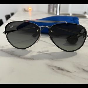 RAY BAN aviators
